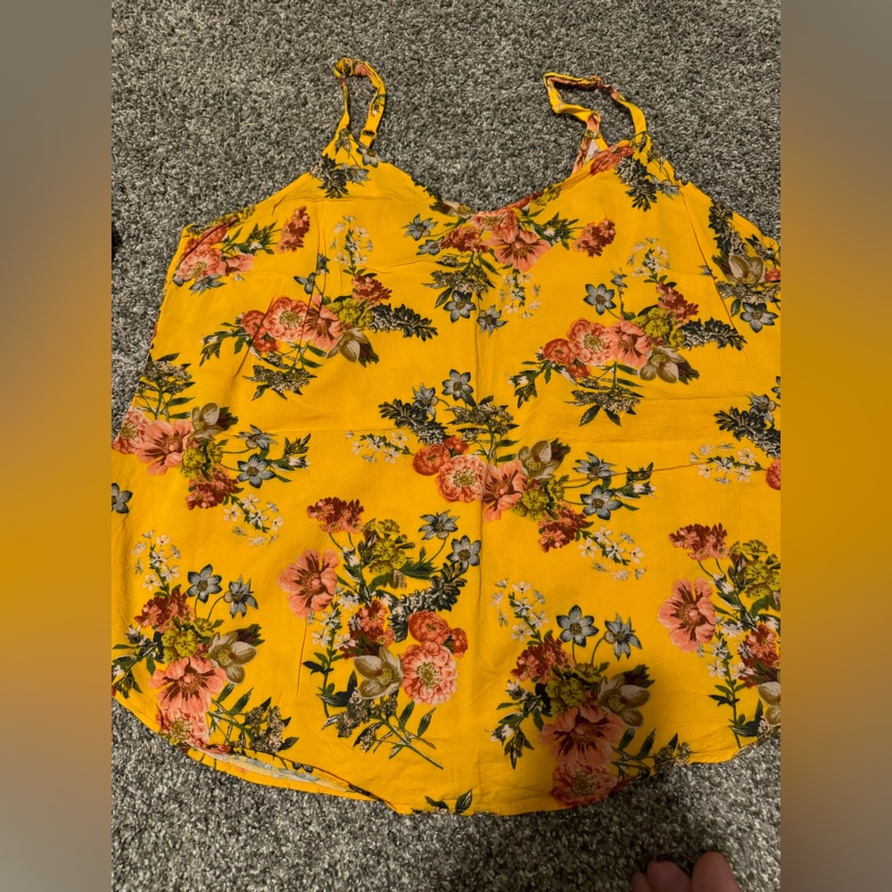 Torrid size 1 golden floral strappy tank